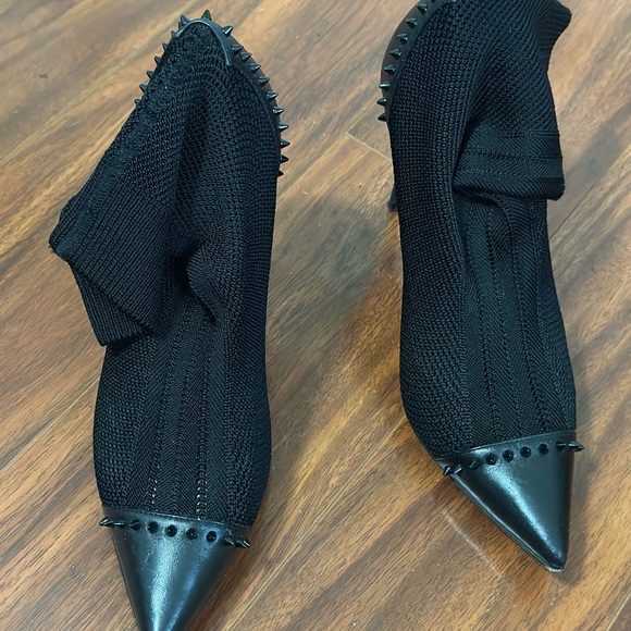 Christian Louboutin Dova studded Leather trim ankle boot. - Picture 6 of 6